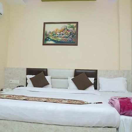 Hotel Golden Dreams Amritsar Buitenkant foto