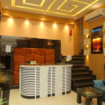 Hotel Golden Dreams Amritsar Buitenkant foto