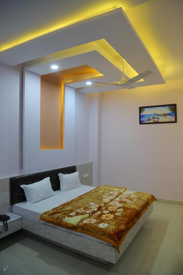 Hotel Golden Dreams Amritsar Buitenkant foto