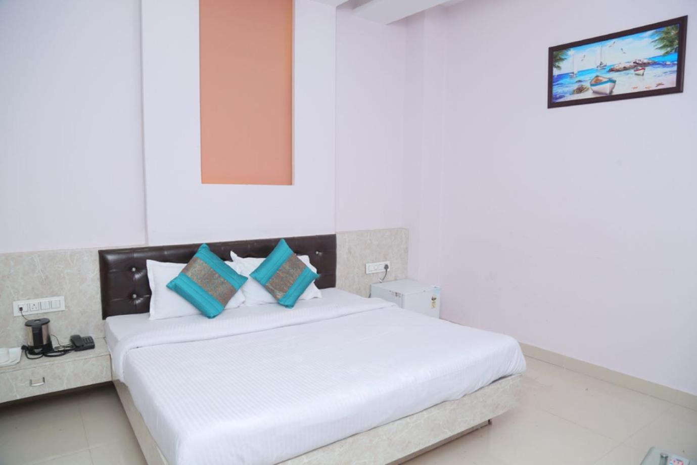 Hotel Golden Dreams Amritsar Buitenkant foto