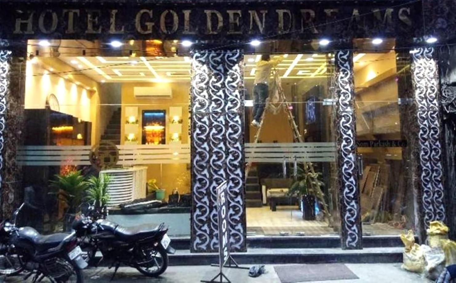Hotel Golden Dreams Amritsar Buitenkant foto